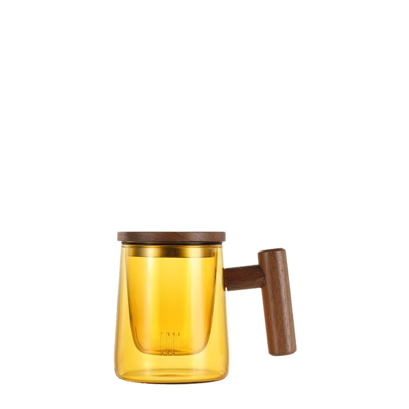 glass cup with wooden lid