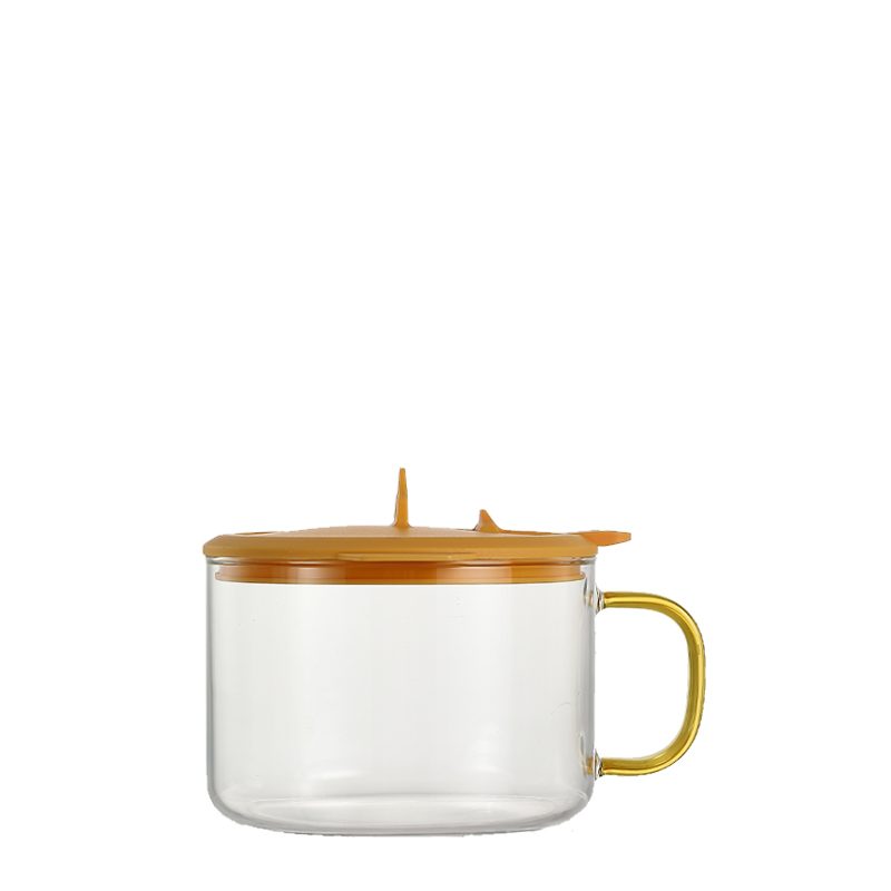 ransparent glass serving bowl