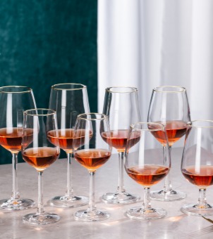 custom logo Burgundy wine glass from professional manufacturer