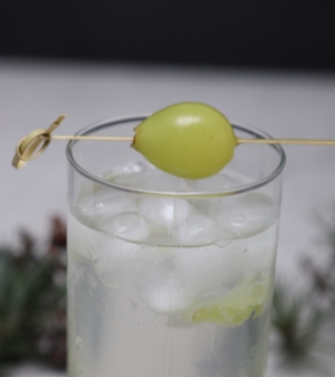 Wholesale whiskey and water glass for B2B buyers, featuring clear high‑white soda lime material, reinforced thick base, and versatile design for hotels, bars, caf&eacute;s, and retail suppliers