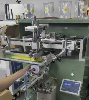 High‑Precision Silk Screen Printing