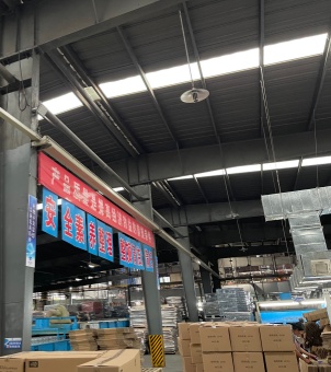 Crystal Glass Series Product Packaging Workshop