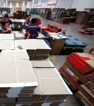 Multi-material composite packaging